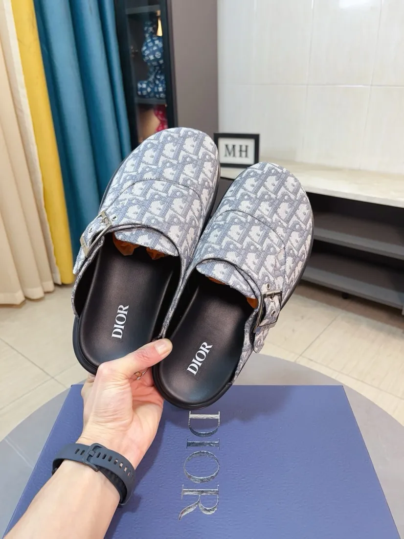 Men's shoes 💰380🌸🌸【Dior】Top purchasing agent 🇮🇹 Di Street Male God half drag counter synchronization, uppers imported from Italy with D logo fabric, high-quality complex splicing craftsmanship, soles: original soles specially provided by the original factory, exclusive event molded soles super comfortable, original factory single goods, 🔍🔍high quality, you can enter and exit the counter at will, welcome to compare, size number 38-45 (order 46)